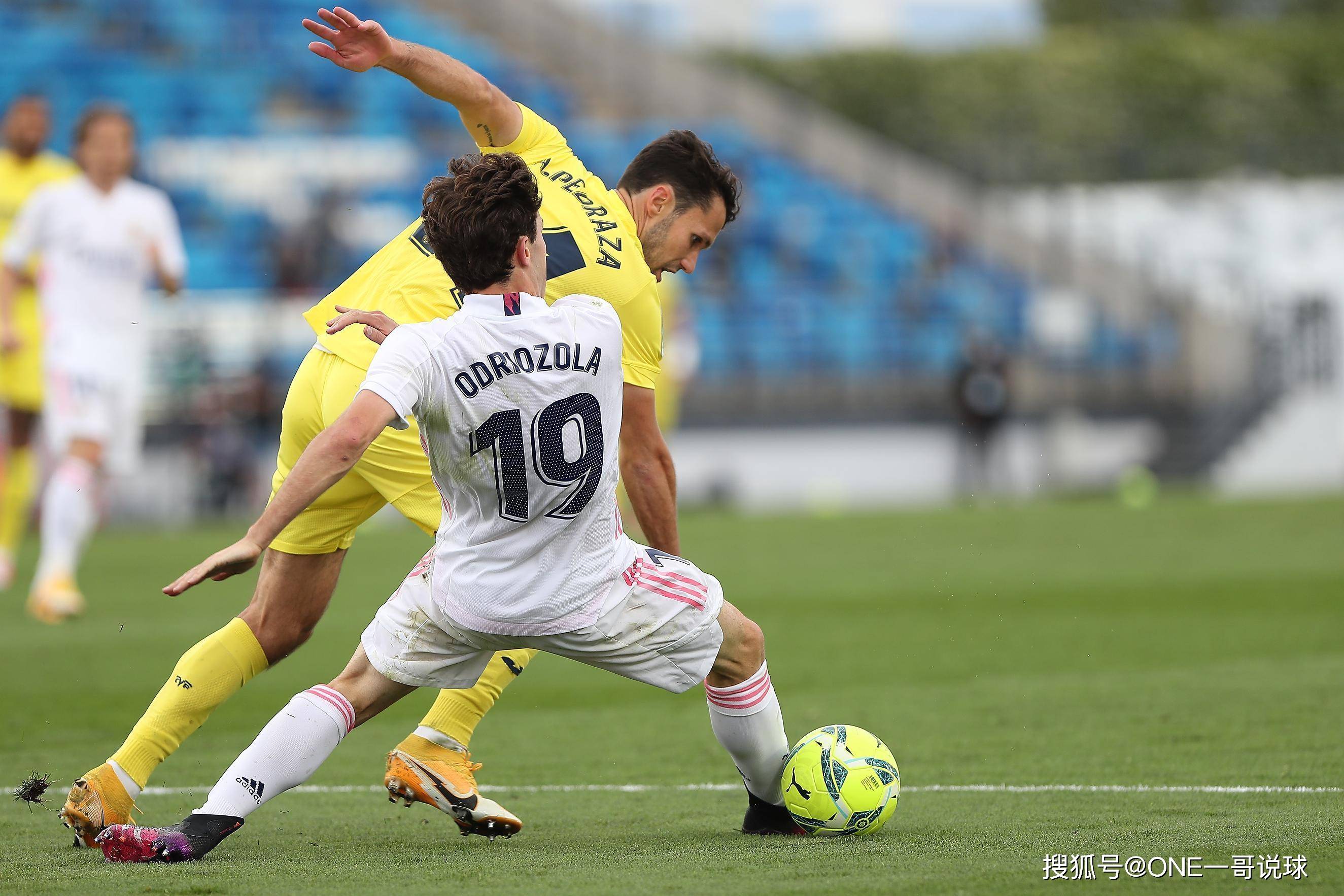 亚博官网-双11疯狂好六夜主持人名单